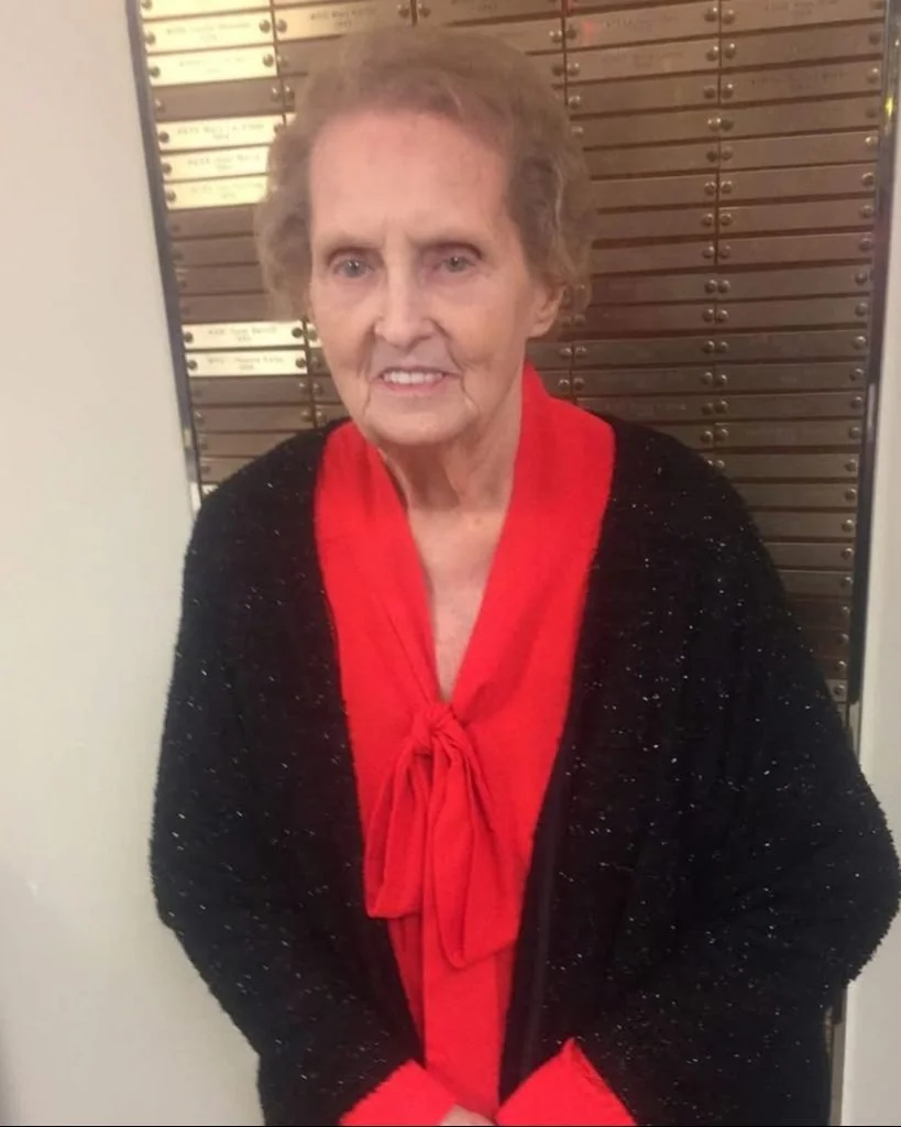 Dorothy Evelyn McGinnis