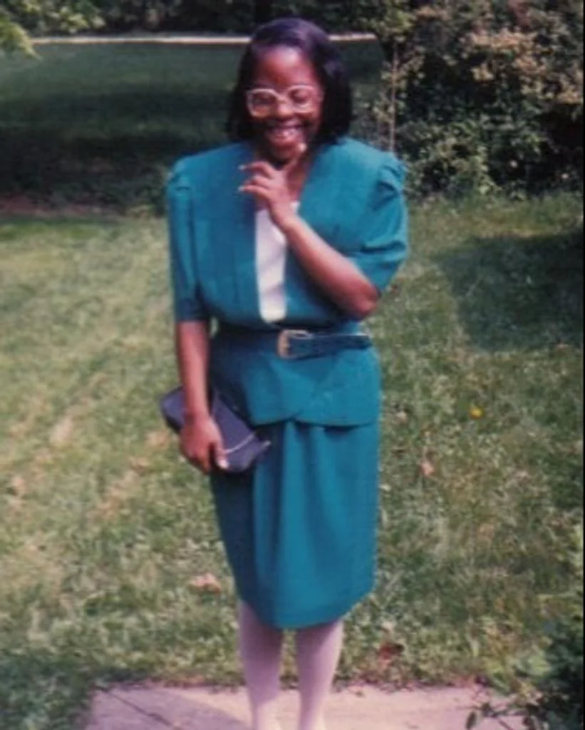 Ms. Lezlie M. Burnett